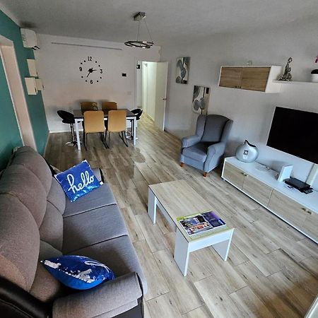 Apartamento Nuria Figueras Extérieur photo