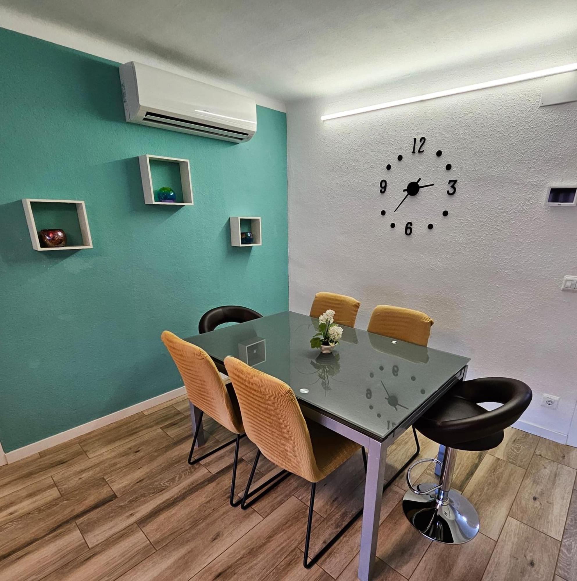 Apartamento Nuria Figueras Extérieur photo