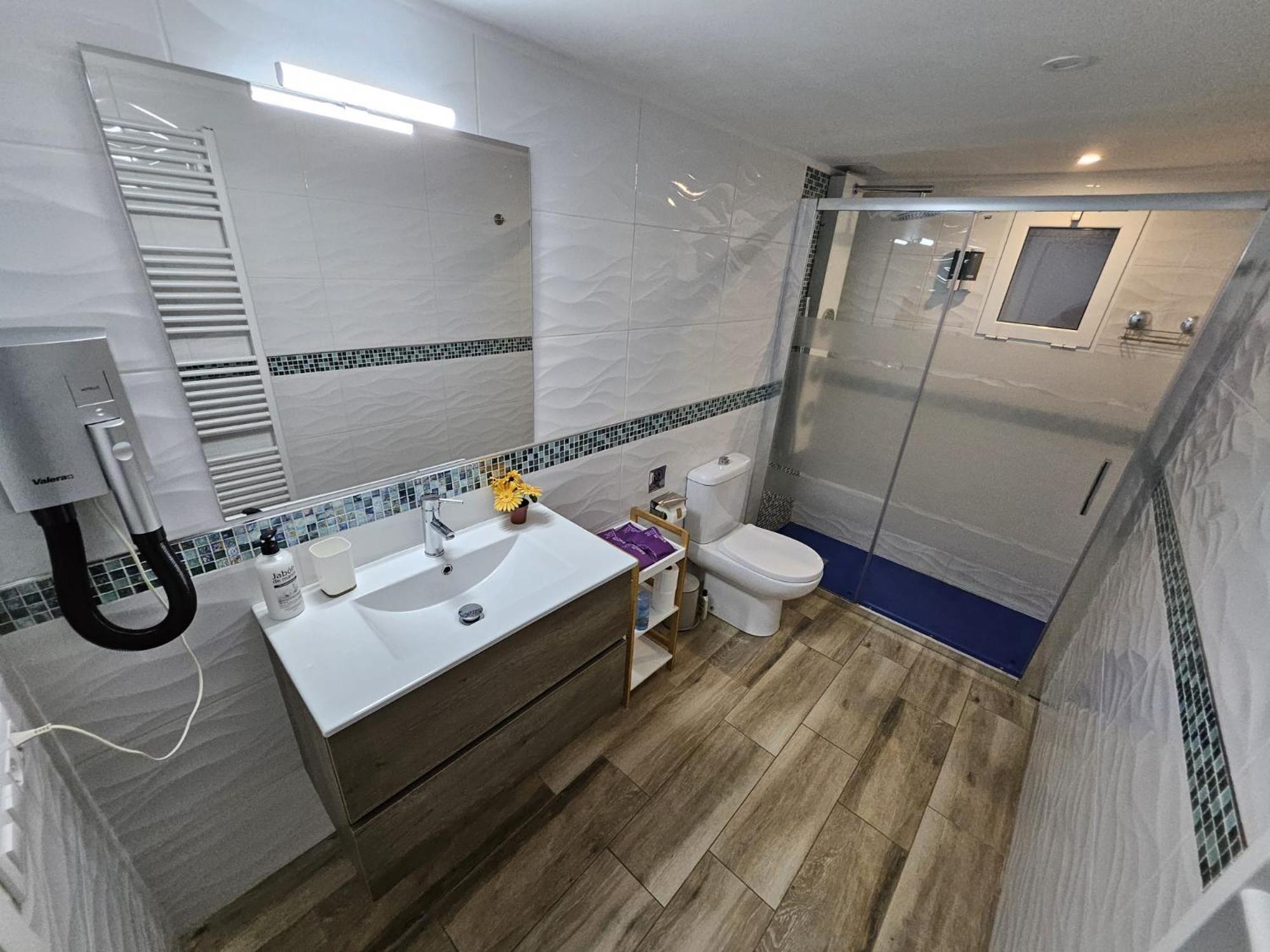 Apartamento Nuria Figueras Extérieur photo
