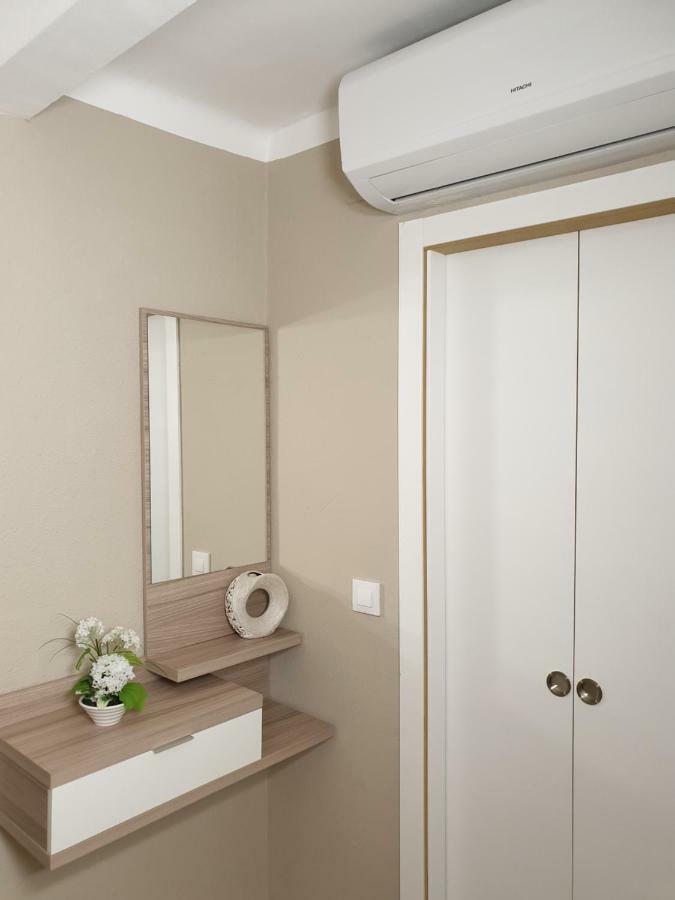 Apartamento Nuria Figueras Extérieur photo