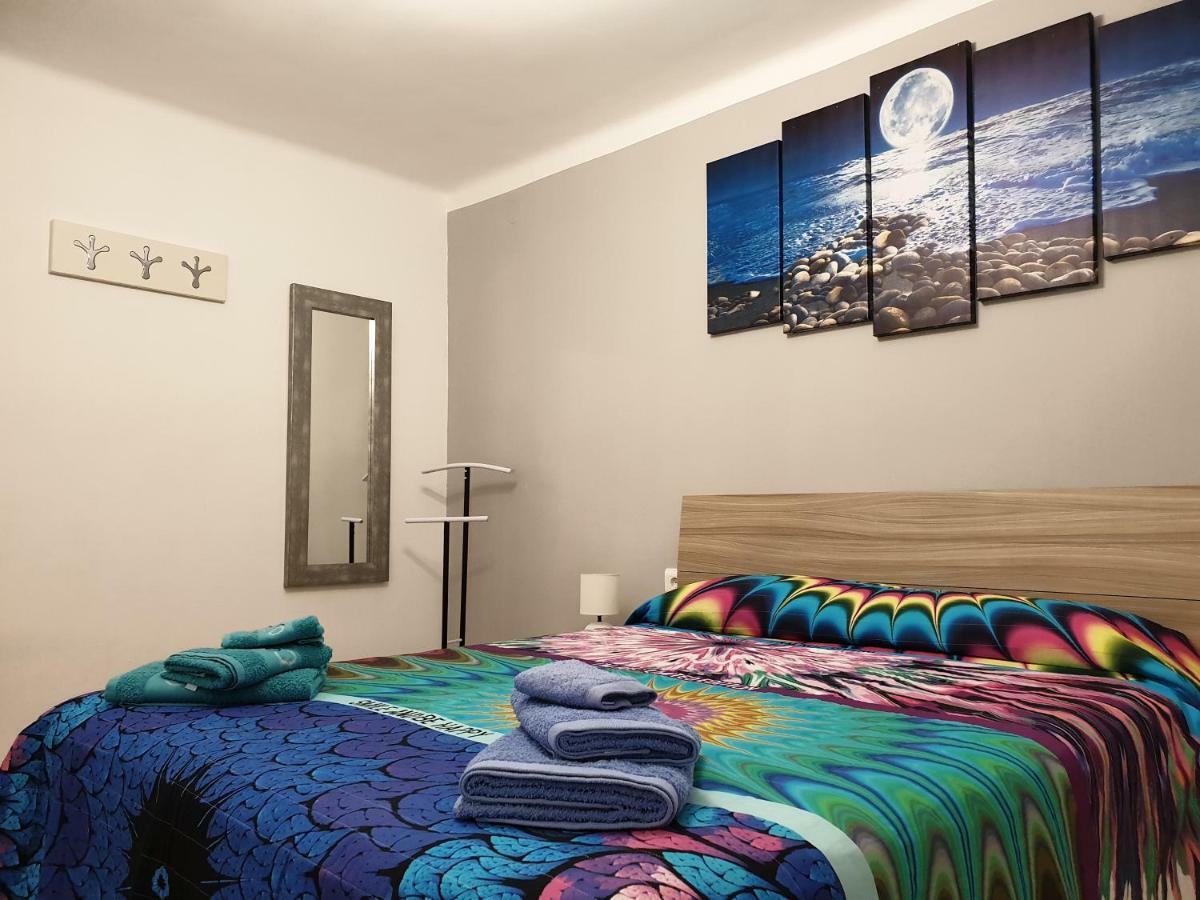 Apartamento Nuria Figueras Extérieur photo